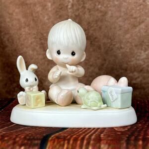 Precious Moments 1989 "Heaven Bless You" 520934